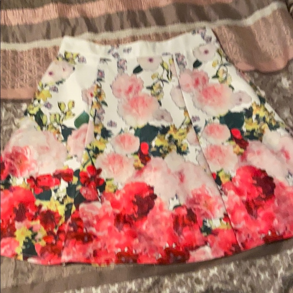 NWT Floral skirt